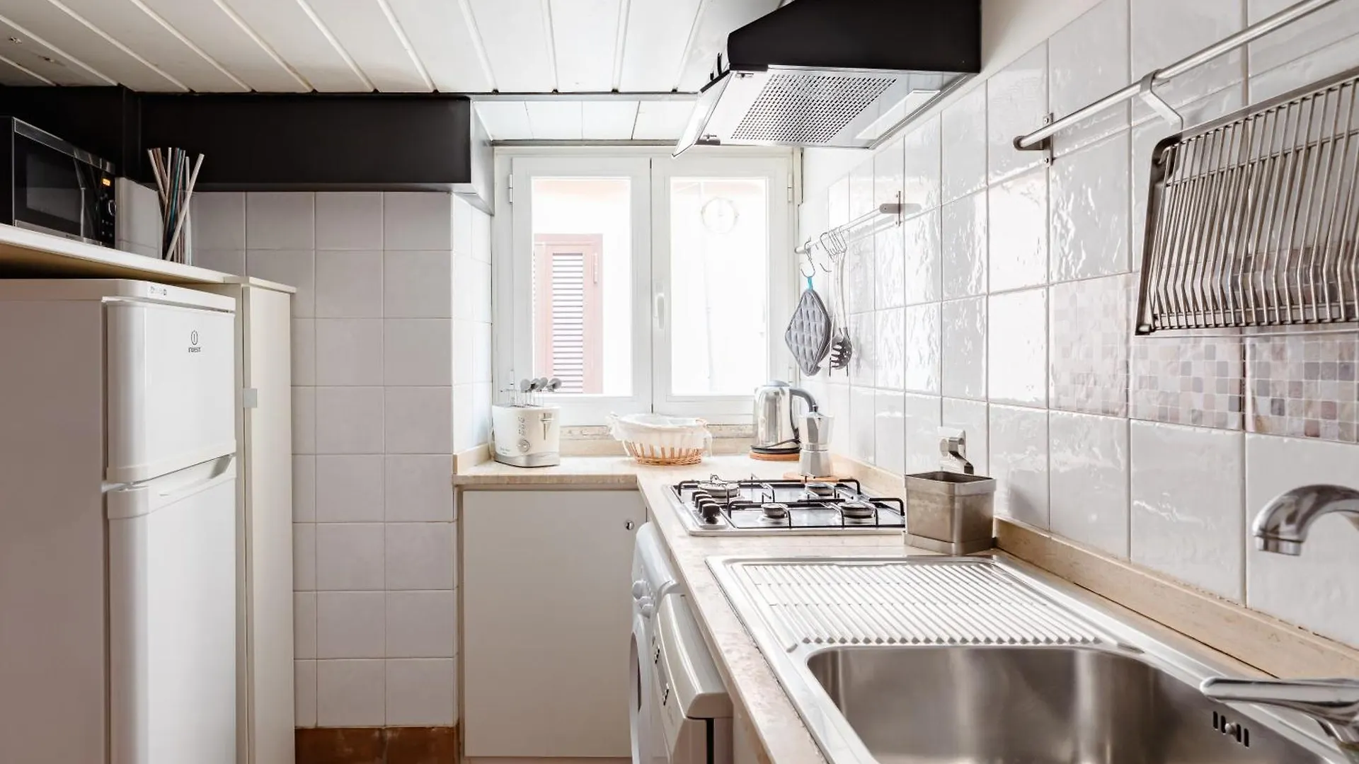 Trevi Fountain - Modern Suite In 17Th-Century Palazzo Roma Daire